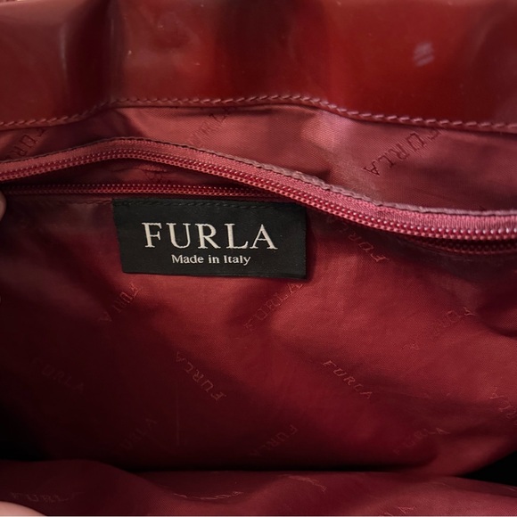 Authentic Vtg Furla Italian Shoulder Bag  — Structured Glossy Finish - Deep Red - Picture 5 of 8
